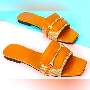 Beautiful Brazilian sandals, very confortable and elegant.